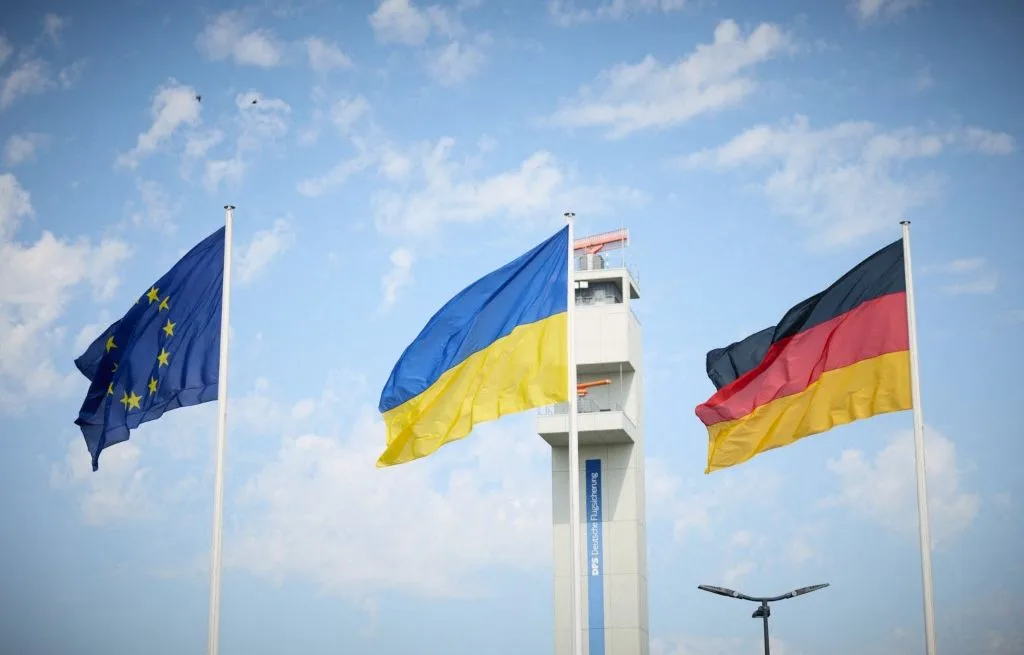UNION EUROPÉENNE : C’EST QUOI UN « MEMBRE ASSOCIÉ », CE STATUT SPÉCIAL QUE PROPOSE MERZ POUR L’UKRAINE ?