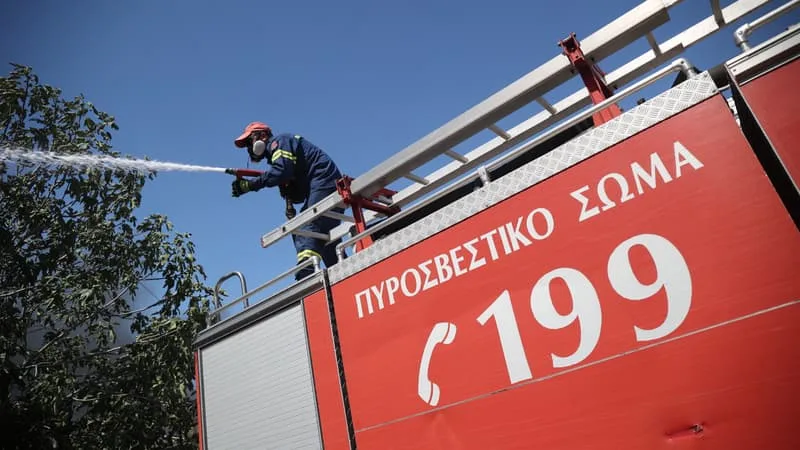 GRÈCE: DEUX POMPIERS SONT MORTS EN COMBATTANT UN INCENDIE EN CRÈTE