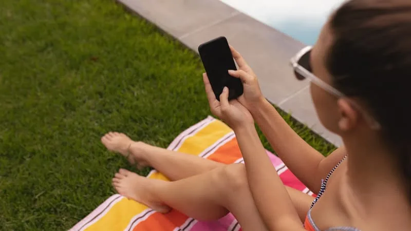 NOUVELLE CANICULE: VOICI COMMENT ÉVITER LA SURCHAUFFE DE VOTRE TÉLÉPHONE À CAUSE DE LA CHALEUR