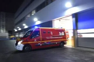 UN HOMME SE TUE DANS UN ACCIDENT DE LA ROUTE PRÈS DE LYON, UNE BONBONNE DE PROTOXYDE D’AZOTE RETROUVÉE DANS SA VOITURE