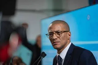PRÉSIDENTIELLE 2027 : LE SOCIALISTE KARIM BOUAMRANE LUI AUSSI CANDIDAT, LA GAUCHE HORS LFI EN PLEIN EMBOUTEILLAGE