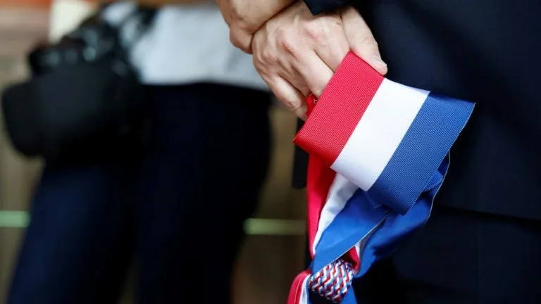 VIOLENCES DU 17 OCTOBRE: PLUSIEURS MAIRES DU VAL-D’OISE APPELLENT AU RASSEMBLEMENT
