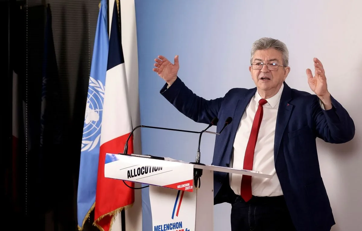 PRÉSIDENTIELLE 2027 : MÉLENCHON VEUT BOUSCULER LA CARTE DES RÉGIONS EN S’APPUYANT SUR LES FLEUVES ET L’ÉCOLOGIE