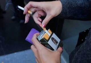 TABAC : VOUS TENTEZ D’ARRÊTER DE FUMER ? POSEZ VOS QUESTIONS À UN TABACOLOGUE, IL VOUS RÉPONDRA EN DIRECT