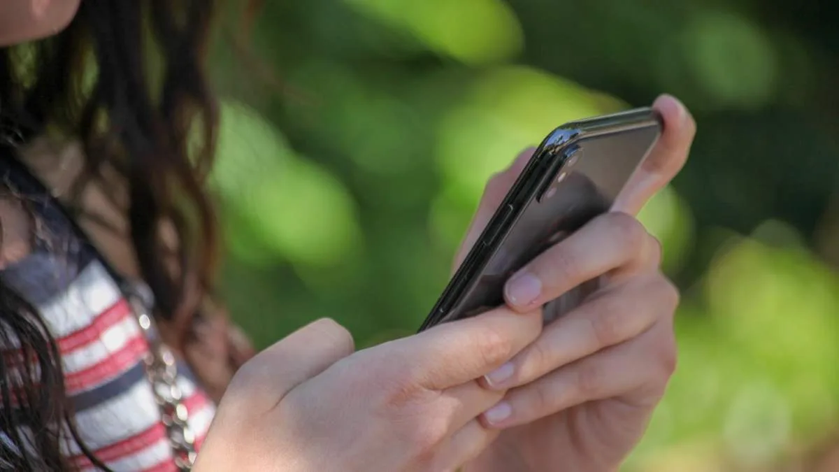 QUEL TÉLÉPHONE CHOISIR POUR UN ADO EN 2026 ?