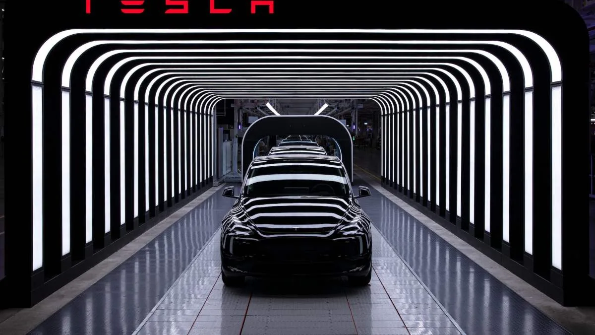 LA VENGEANCE D’ELON MUSK : TESLA REPREND SA COURONNE FACE À BYD EN EUROPE