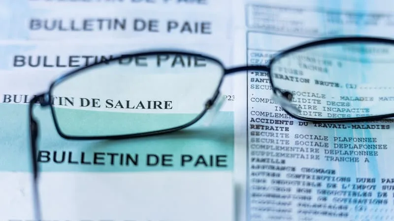 LE CHIFFRE DE LA HAUSSE DES « SALAIRES RÉÉLS » DEPUIS 2021 EST RISIBLE, MAIS FAUDRAIT-IL (PRESQUE) S’EN RÉJOUIR?