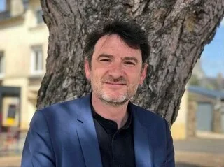 ENTRETIEN. LE DÉPUTÉ BRETON ERWAN BALANANT ENTEND FAIRE RESPECTER LES DROITS DES ÉDITEURS ET AGENCES DE PRESSE