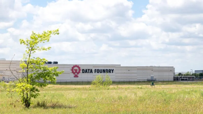 UN AGRICULTEUR FAIT UN DON DE TERRAIN POUR Y INSTALLER UN PARC, LA VILLE LE REVEND 10 MILLIONS DE DOLLARS POUR Y CONSTRUIRE… UN DATA CENTER