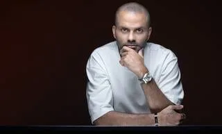 BASKET. « COMME UN GRAND FRÈRE » : TONY PARKER LANCE SA CARRIÈRE D’ENTRAÎNEUR AVEC LES BLEUETS À LA COUPE DU MONDE U17