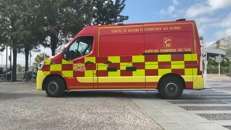 LA PASSAGÈRE D’UNE VOITURE MEURT APRÈS UNE CHUTE DE 30 MÈTRES DANS UNE CALANQUE À SAINT-RAPHAËL
