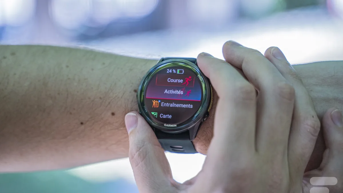 GARMIN FORERUNNER 970 : NOTÉE 9/10, NOTRE MONTRE GPS PRÉFÉRÉE DE 2025 PERD 150 € DE SON PRIX
