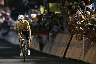 TOUR DE FRANCE. LE CLASSEMENT GÉNÉRAL APRÈS LA 19E ÉTAPE REMPORTÉE PAR TADEJ POGACAR QUI CREUSE L’ÉCART