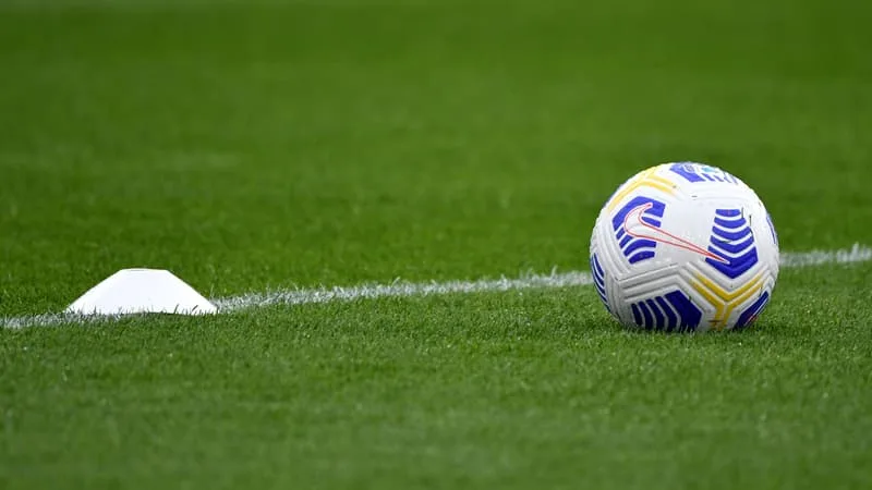 VIOLENCES DANS LE FOOTBALL: UNE JOUEUSE DE U18 VIOLEMMENT FRAPPÉE PAR DES SPECTATRICES AU HAVRE
