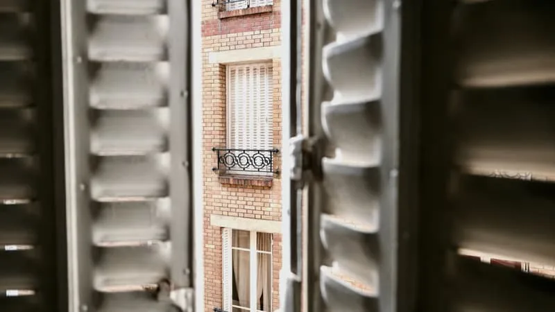 CANICULE: UN FRANÇAIS SUR DEUX VIT DANS UNE BOUILLOIRE THERMIQUE, VOICI CE QUI MARCHE POUR GARDER VOTRE LOGEMENT FRAIS