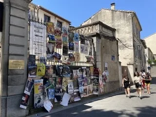 FESTIVAL D’AVIGNON : UNE 80E ÉDITION QUI S’ACHÈVE SUR DE NOMBREUSES INTERROGATIONS