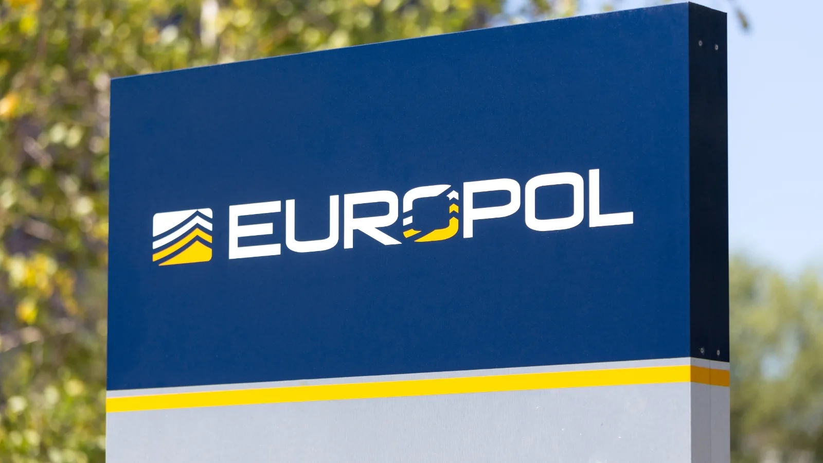 PLUS DE BUDGET, PLUS DE POUVOIR, EUROPOL SE JUSTIFIE DERRIÈRE SON DERNIER RAPPORT