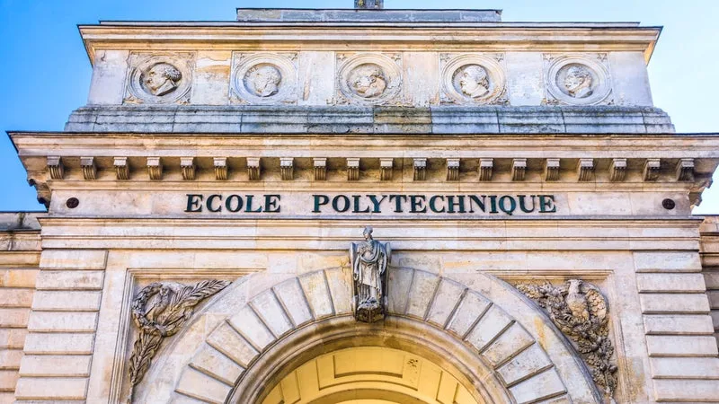 POLYTECHNIQUE: L’ÉCOLE BRIÈVEMENT BLOQUÉE CE MARDI, EN SOUTIEN AUX LYCÉENS