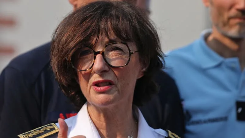 ANCIENNE JOURNALISTE, ROMANCIÈRE, ÉNARQUE… SOPHIE BROCAS, UNE PRÉFÈTE CONFRONTÉE À L’INCENDIE EN GIRONDE