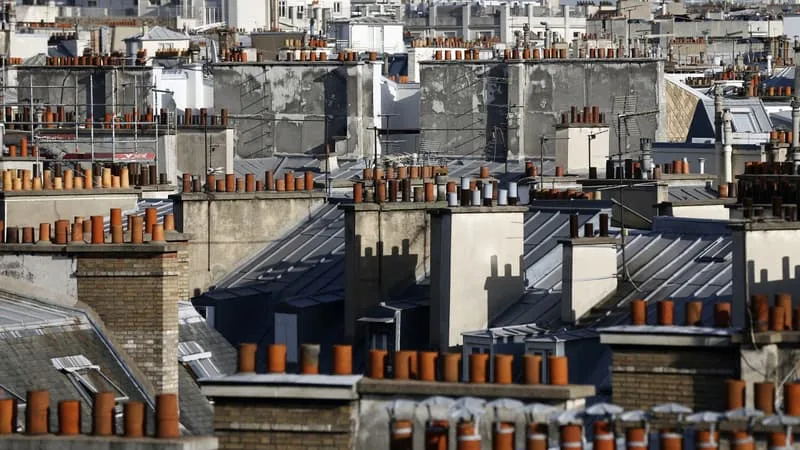 RÉDUIRE À 5,5% LA TVA SUR LES CLIMATISEURS « RÉVERSIBLES », PERMETTRE AUX « COPROS » D’INSTALLER PLUS FACILEMENT DES VOLETS… LES PROPOSITIONS DU GOUVERNEMENT N’ARRIVENT-ELLES PAS TROP TARD?