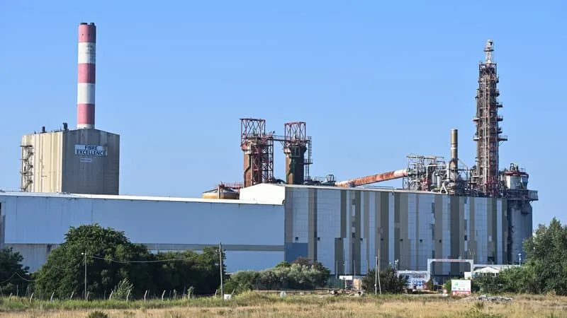 L’USINE DE SAINT-GAUDENS A UN LÉGER SURSIS CONTRAIREMENT À CELLE DE TARASON: LE TRIBUNAL DE COMMERCE DONNE JUSQU’AU 24 AOÛT POUR DÉPOSER UNE OFFRE DE REPRISE DU SITE DE FIBRE EXCELLENCE