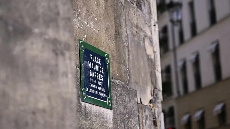 IL N’Y AURA PLUS DE PLACE MAURICE-BARRÈS À PARIS: L’ÉCRIVAIN ANTISÉMITE ET FÉROCE « ANTIDREYFUSARD » LAISSERA SA PLACE À… L’ÉPOUSE DU CAPITAINE DREYFUS