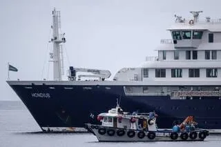 LA QUARANTAINE LEVÉE POUR PRESQUE TOUS LES PASSAGERS DU NAVIRE TOUCHÉ PAR L’HANTAVIRUS