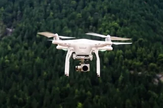 ILS AVAIENT TENTÉ DE « LIVRER » DE LA DROGUE EN PRISON AVEC UN DRONE, TROIS HOMMES CONDAMNÉS DANS LA VIENNE