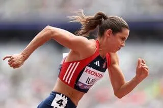 « MA DENSITÉ OSSEUSE A COMPLÈTEMENT CHUTÉ », RACONTE CETTE ATHLÈTE QUI ALLAITAIT PENDANT SA PRÉPARATION POUR LES JO 2024