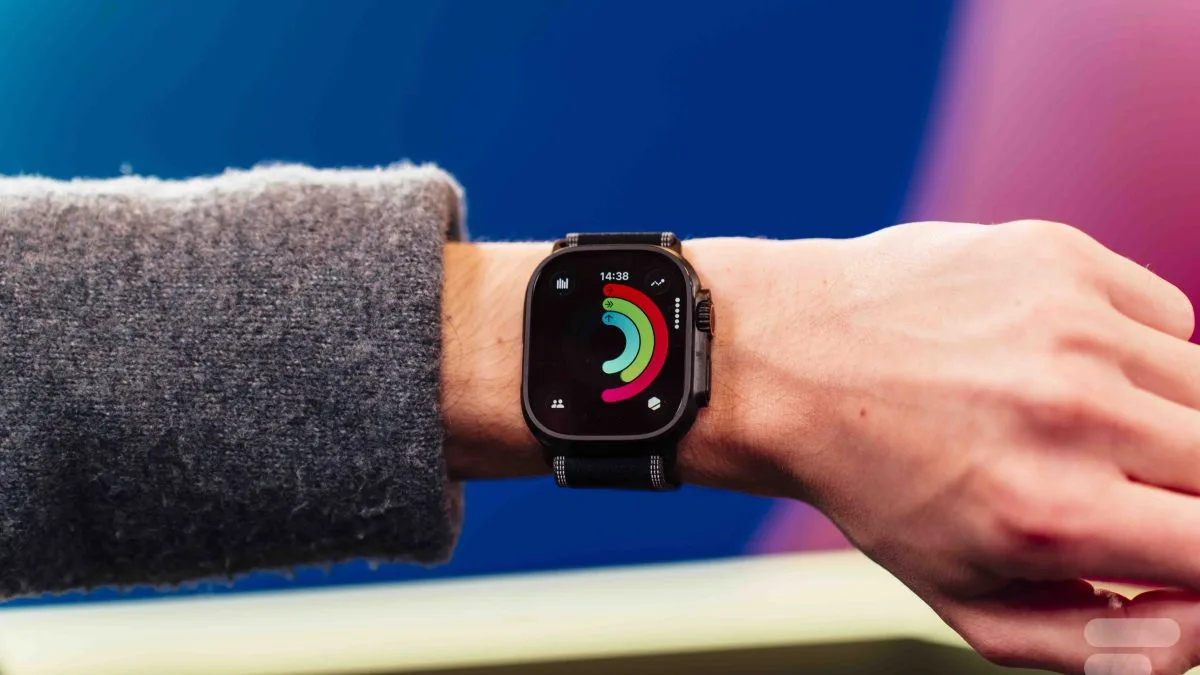APPLE EST HEUREUX : SES AIRPODS ET APPLE WATCH ESQUIVENT LA LOI EUROPÉENNE SUR LES BATTERIES REMPLAÇABLES