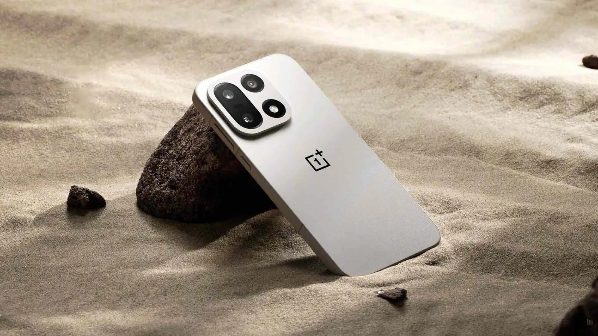 LE ONEPLUS 16 DÉVOILE UNE FICHE TECHNIQUE DÉMESURÉE…MAIS INACCESSIBLE