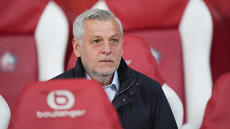 « TOUT EST ENVISAGEABLE »: C’EST LE FLOU AUTOUR DE L’AVENIR DE BRUNO GENESIO À LILLE
