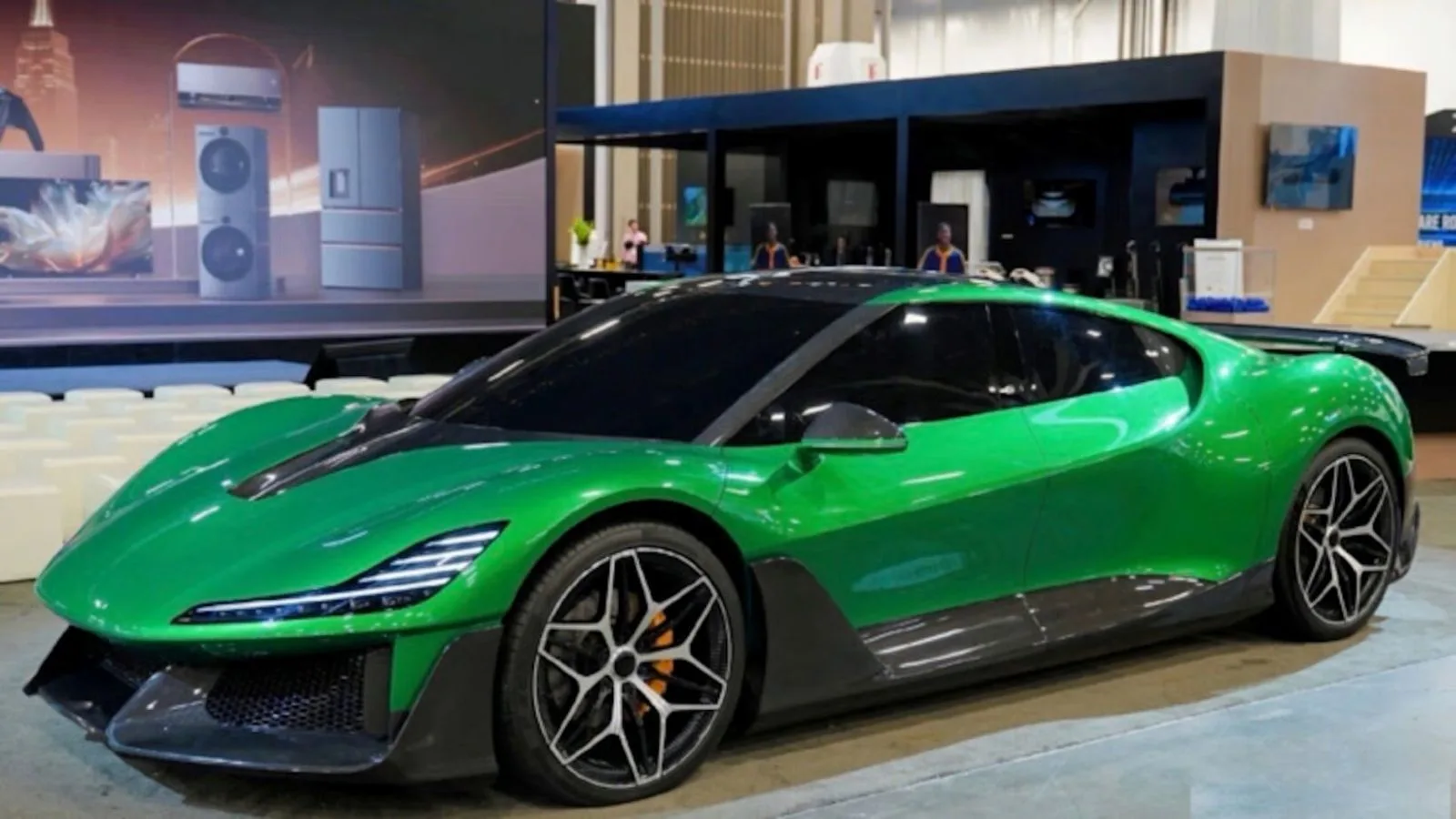 UNE VOITURE ÉLECTRIQUE QUI PASSE DE 0 À 100 KM/H EN MOINS D’UNE SECONDE ? CE CONSTRUCTEUR AFFIRME L’AVOIR CONSTRUITE !