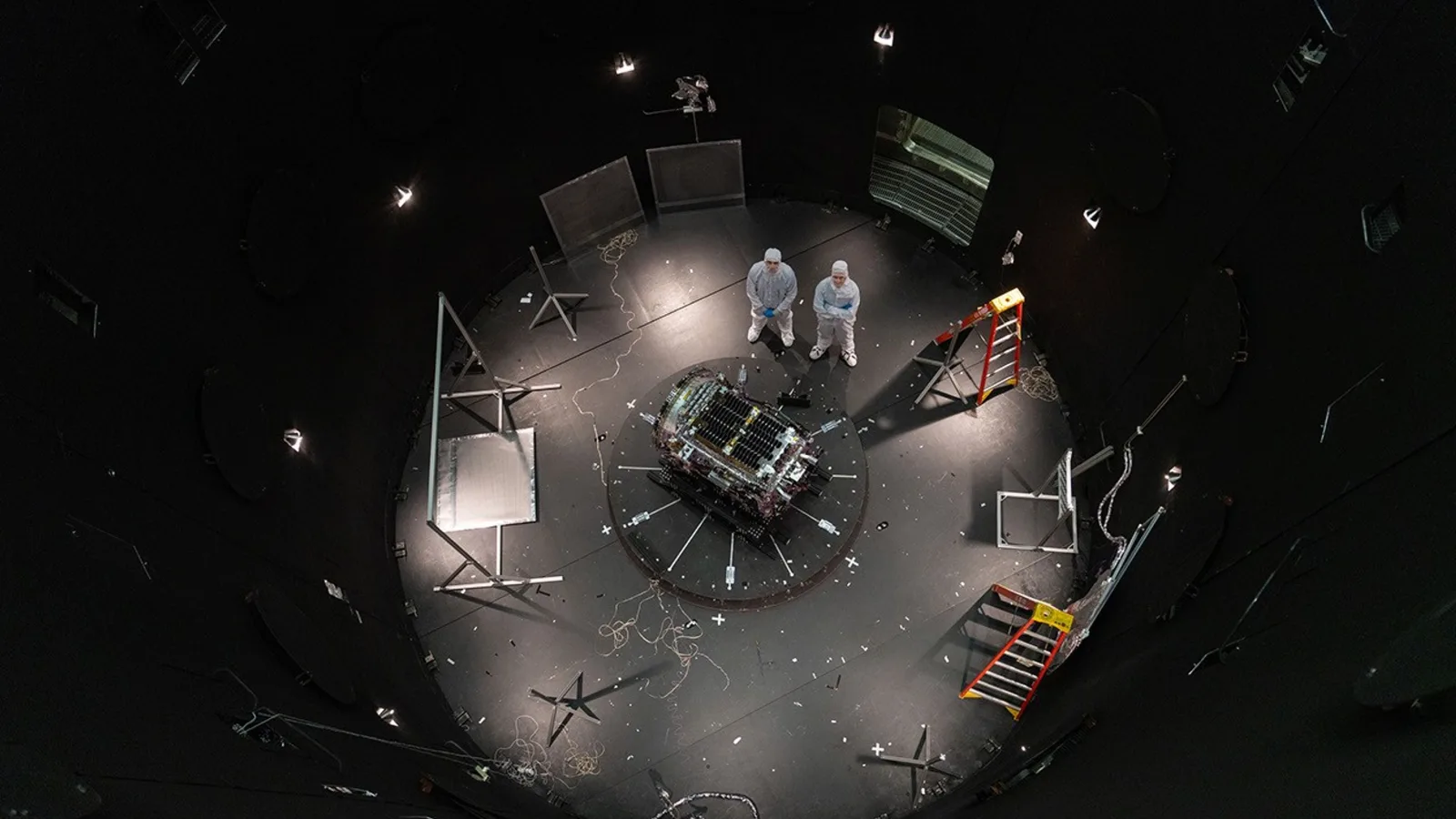 LE PLAN HOLLYWOODIEN DE LA NASA POUR SAUVER UN TÉLESCOPE SPATIAL DE LA DESTRUCTION ENTRE EN ACTION