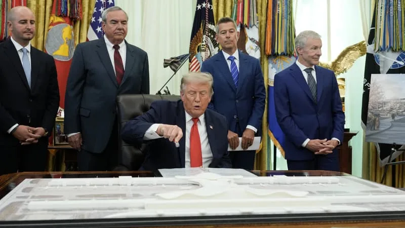« C’EST CONSIDÉRÉ COMME L’UN DES PIRES AU MONDE »: DONALD TRUMP ANNONCE UN VASTE PROJET DE RÉNOVATION DE L’AÉROPORT DE WASHINGTON POUR PLUS DE 22 MILLIARDS DE DOLLARS