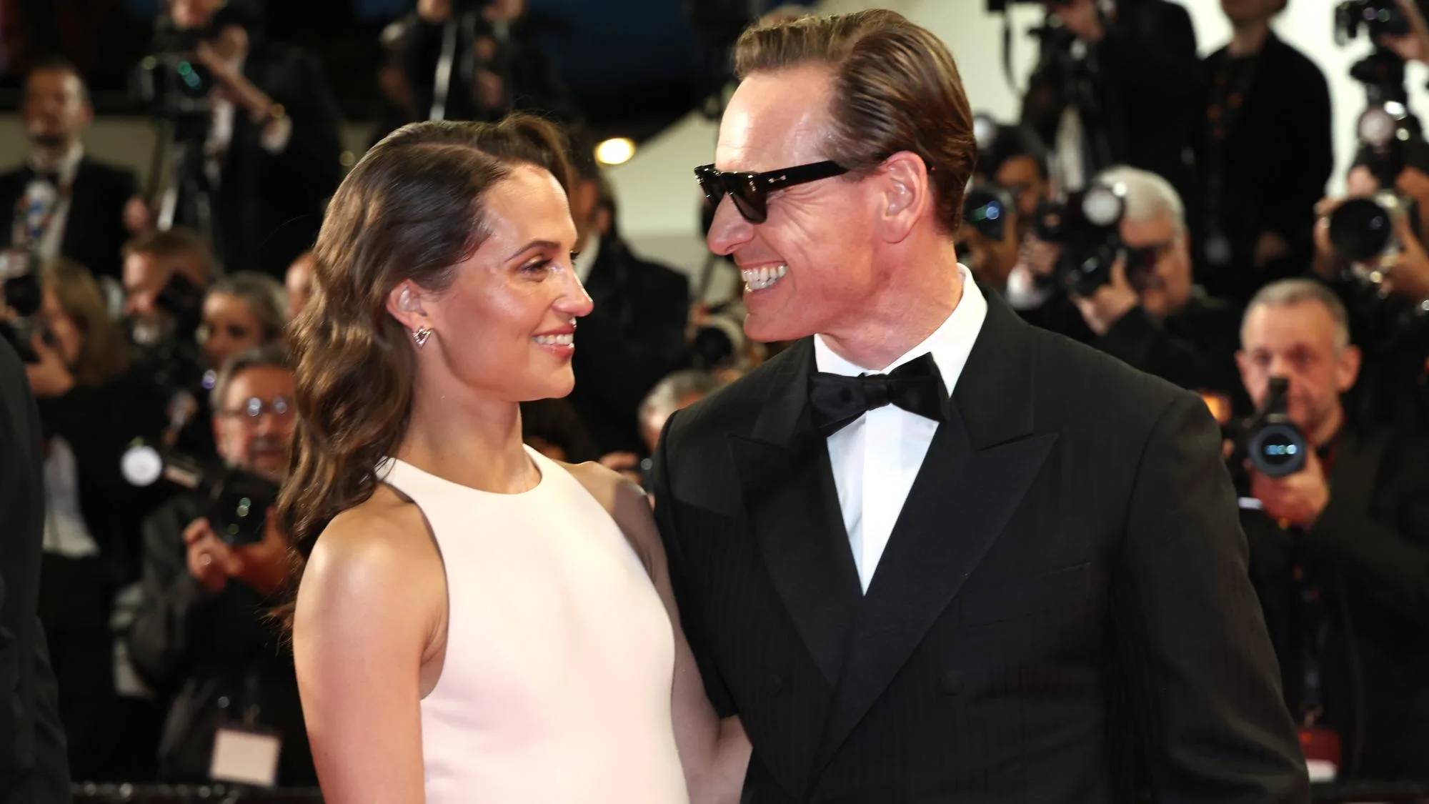 FESTIVAL DE CANNES : ALICIA VIKANDER ET MICHAEL FASSBENDER INSÉPARABLES POUR LEUR 2E FILM ENSEMBLE