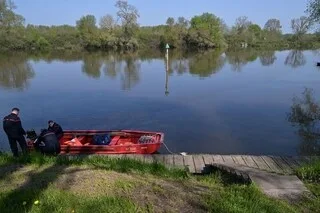 NOYADE OU MALAISE : ENQUÊTE OUVERTE APRÈS LA DÉCOUVERTE DU CORPS D’UN SEPTUAGÉNAIRE DANS UNE RIVIÈRE AU NORD D’ANGERS