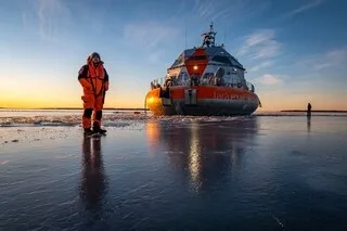 SUR NOVO19, UN SUPERBE DOCUMENTAIRE EMBARQUE À BORD DE LA TARA POLAR STATION, UN VAISSEAU SCIENTIFIQUE