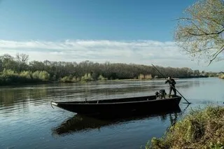 « DEUX JOURS HORS DU MONDE » : CETTE BALADE EN BATEAU VOUS EMMÈNE DORMIR SUR UNE ÎLE AU CŒUR DE LA LOIRE