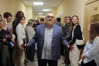 L’OPPOSANT RUSSE BORIS NADEJDINE CONDAMNÉ À UNE AMENDE SYMBOLIQUE APRÈS UNE AUDIENCE CONFUSE