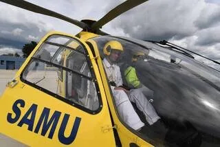 CHOC FRONTAL ENTRE DEUX VÉHICULES DANS LE MAINE-ET-LOIRE : L’HÉLICOPTÈRE DU SAMU MOBILISÉ, DEUX CONDUCTRICES BLESSÉES