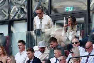 ACCUSÉ D’EXPLOITATION SEXUELLE, L’ACTIONNAIRE MAJORITAIRE DE WEST HAM ÉLOIGNÉ DES JEUNES ET DES FÉMININES DEPUIS 2023