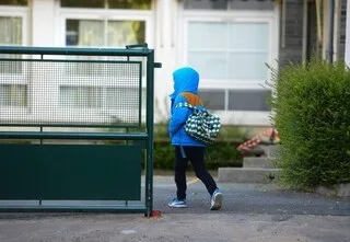 SOUPÇONS DE VIOLENCES SEXUELLES DANS UNE ÉCOLE À ANGERS : DES ANIMATEURS DÉNONCENT « LE SILENCE » DE LA VILLE