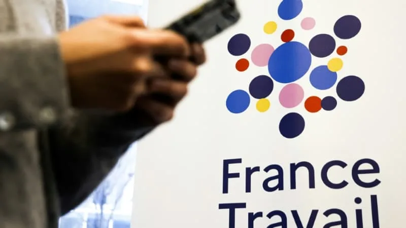 UN CHÔMAGE EN FRANCE QUI DEVRAIT ÊTRE AU PLUS HAUT DEPUIS 7 ANS, SELON 16 ÉCONOMISTES: JUSQU’OÙ L’EMPLOI PEUT-IL DÉGRINGOLER DANS L’HEXAGONE?
