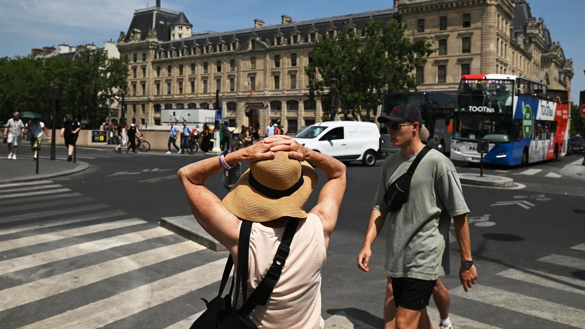 MÉTÉO : VERS UNE SORTIE DE CANICULE APRÈS LE 14 JUILLET ? POURQUOI CE 3E ÉPISODE DE FORTES CHALEURS S’ANNONCE INTERMINABLE