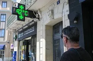 CANICULE, POLLUTION, FEUX DE FORÊT, PLAN BLANC AU CHU : LE MAINE-ET-LOIRE EN ALERTE, LA PRÉFECTURE PREND DES MESURES
