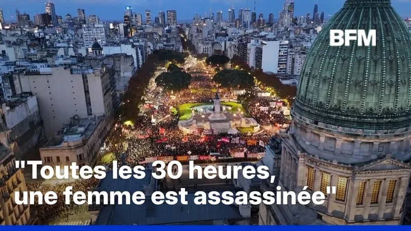 DES MILLIERS DE PERSONNES MANIFESTENT CONTRE LES VIOLENCES FAITES AUX FEMMES APRÈS LE MEURTRE D’UNE ADOLESCENTE EN ARGENTINE