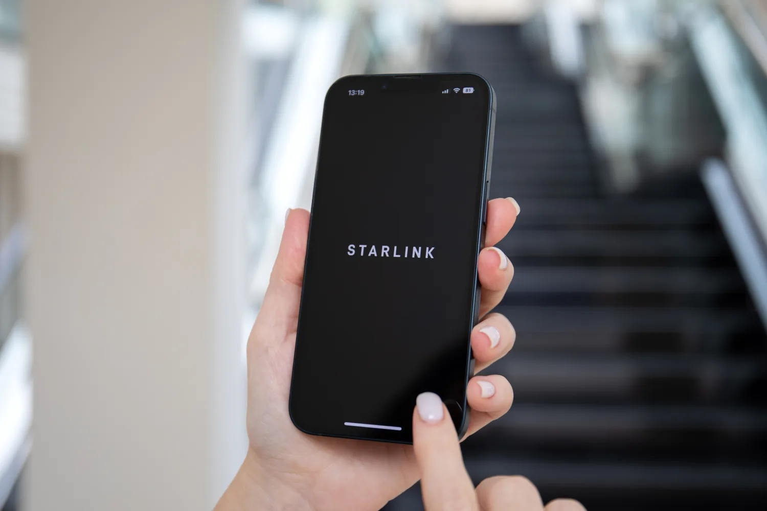 STARLINK SE DIT PRÊT À CONNECTER GRATUITEMENT LA FRANCE VICTIME DES INCENDIES, PARIS N’A PAS RÉPONDU