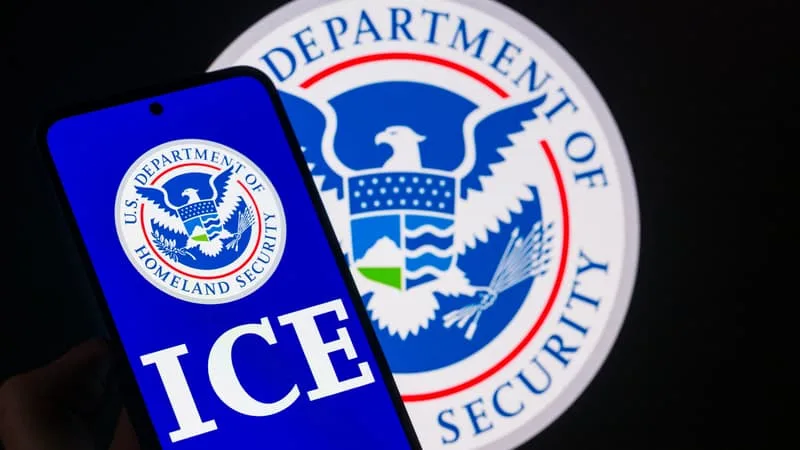 « DE LA LÉGITIME DÉFENSE »: UN AUTOMOBILISTE MEXICAIN TUÉ PAR UN AGENT DE L’ICE LORS D’UN CONTRÔLE AU TEXAS