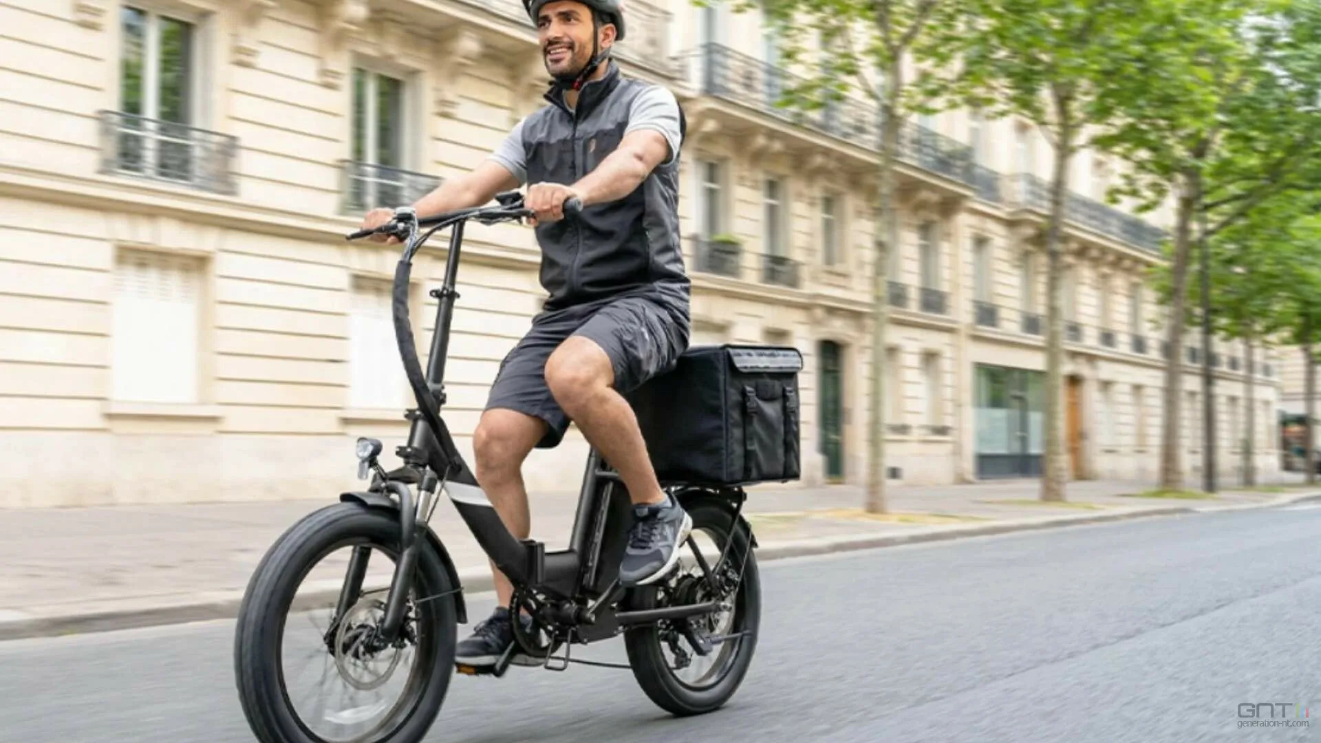 TOUROLL S3 : UN VÉLO ÉLECTRIQUE PLIANT PENSÉ POUR LA VILLE… ET BIEN AU-DELÀ
